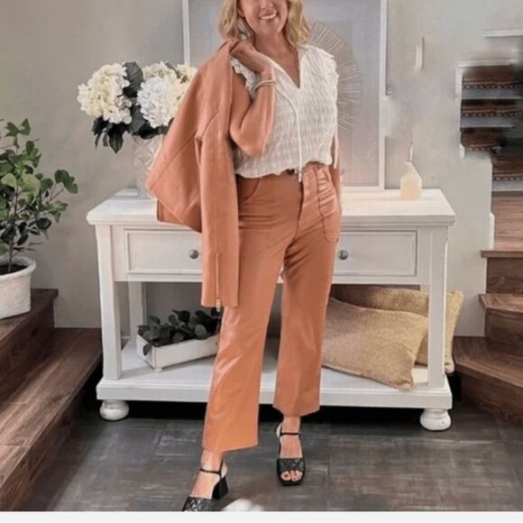 NWT NYC The Baxter Ribcage Straight Leg
High Waist Faux Leather Pants Brown 26 - Picture 2 of 15